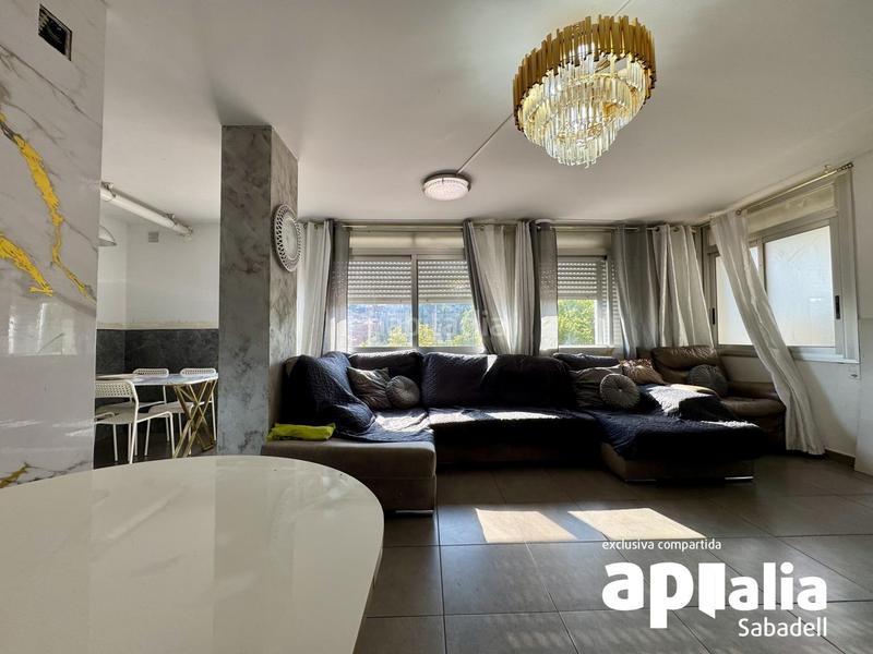 Foto 0dd057e2-8553-4b31-9589-d39de83ca865. Pis amb calefacció aparcament a Can Puiggener Sabadell