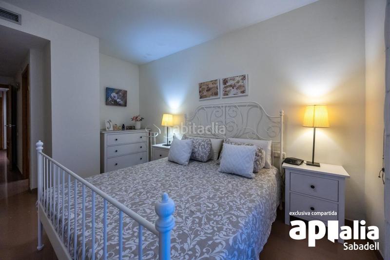 Foto 009fb444-2cdd-4204-a1b9-c3ca7d648f11. Pis amb calefacció aparcament a Can Puiggener Sabadell