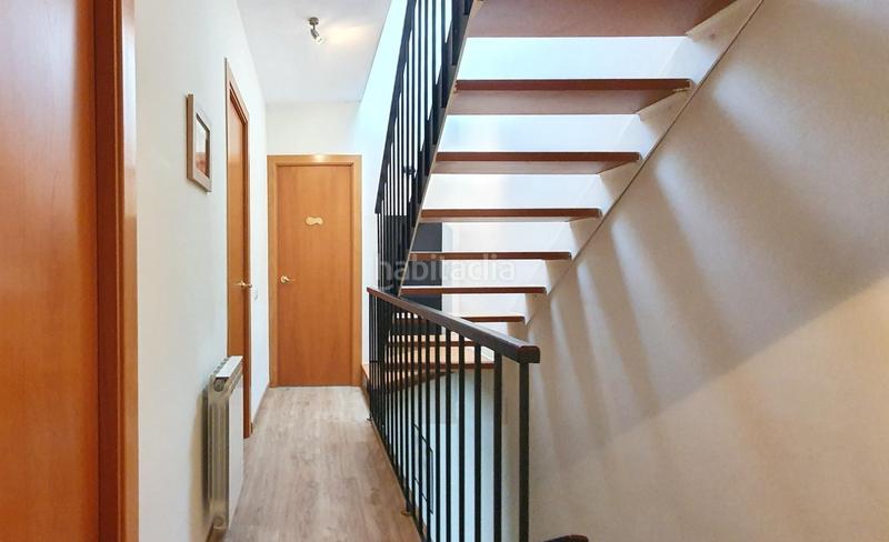 Foto 823b9930-e788-4ad0-af8d-f1077c345d19. Maison jumelée avec chauffage parking dans Eixample Sabadell