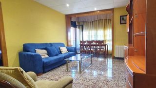 Pis a Creu de Barberà. Piso de 4 habitaciones con ascensor y balcon en la creu de barbe