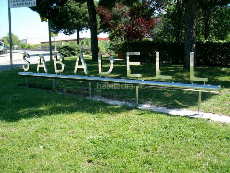 Foto 07e6a8b4-fa96-48ed-9b91-87c388b8e6b8. Pis a Eixample Sabadell