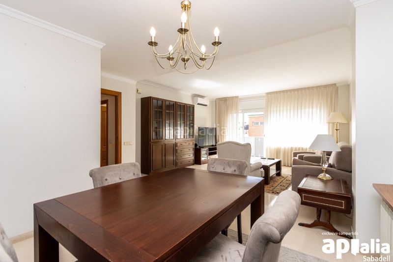 Foto 9a45aabf-0c07-45ba-82bb-481d5e768b59. Pis amb aparcament a Eixample Sabadell