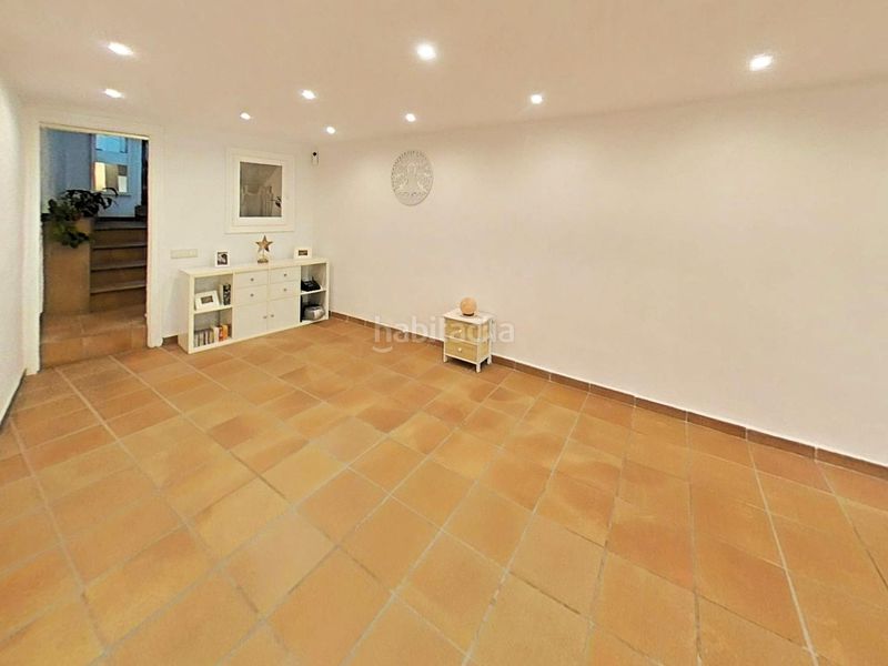 Foto ab83ce98-ae6c-4ca1-84b9-5e68264bf2ac. Casa en carrer sant sebastia 24 casa adosada de 4 habitaciones en Castellar del Vallès