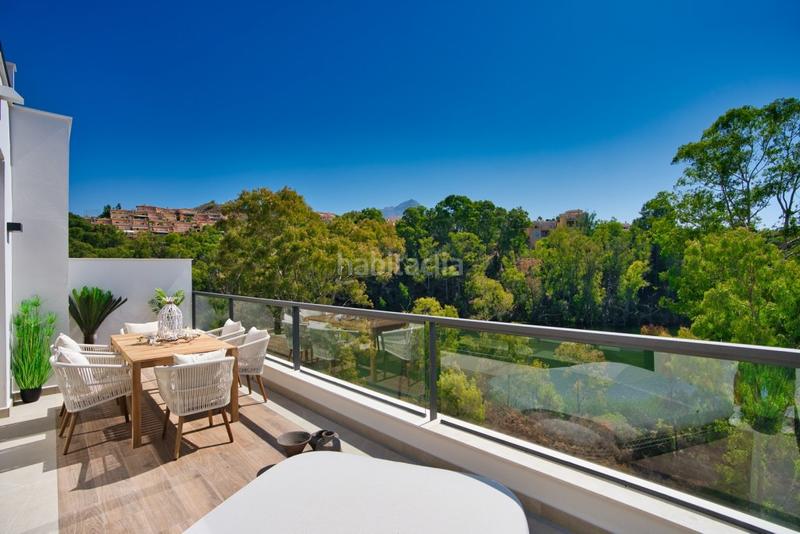 Foto 398dcf1d-7683-4025-b74e-08cd88f21b85. Penthouse with parking pool in Las Brisas Marbella