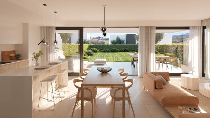 Foto 9287469a-9a51-4a45-b284-390bd5c87c8e. Chalet en Parque Central Estepona