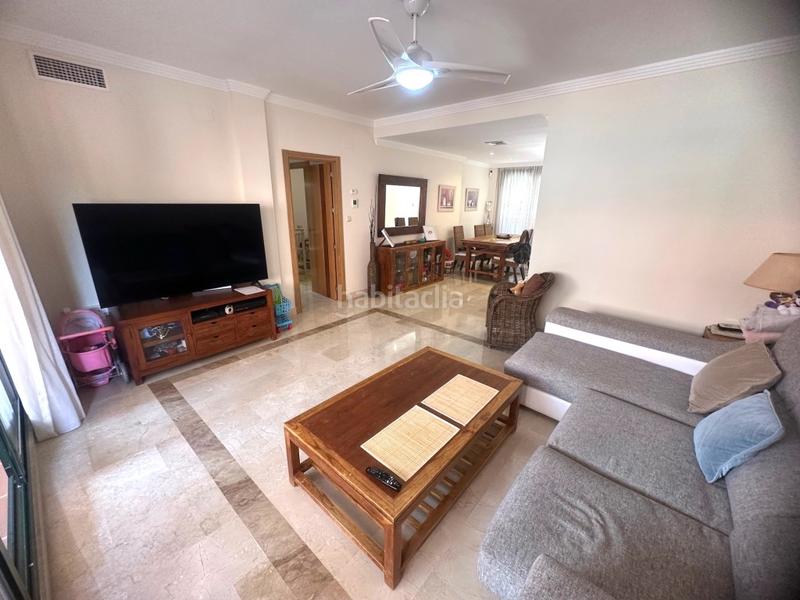 Foto 639c7e93-8c6d-46d0-9010-0c45aac3e5db. Apartment with parking pool in Marbesa Marbella