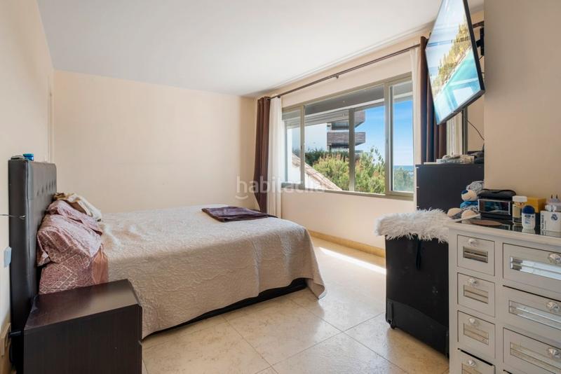 Foto c3682d0c-ec53-4f42-b933-7960b6d1659d. Duplex with heating parking pool in Benahavís pueblo Benahavís