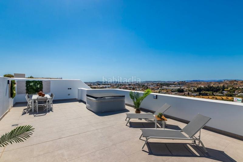 Foto 538332f3-7bf8-4ba9-a35f-f3950a2a93a2. Attico con parcheggio piscina in Centro ciudad Fuengirola