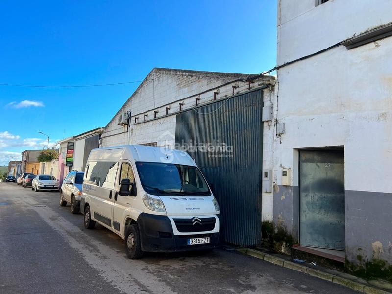 Foto 36c7e6e0-03b0-4c4a-87ac-04ee81aa9065. Nave industrial en Pilas