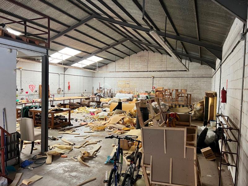 Foto 784b12b9-1174-4711-b528-a26860d8bb93. Nave industrial en Pilas
