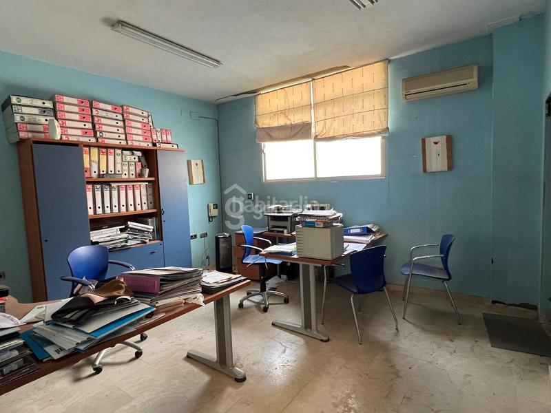 Foto dd19b8ce-8a73-4ccd-b382-b741baf36908. Nave industrial en Pilas