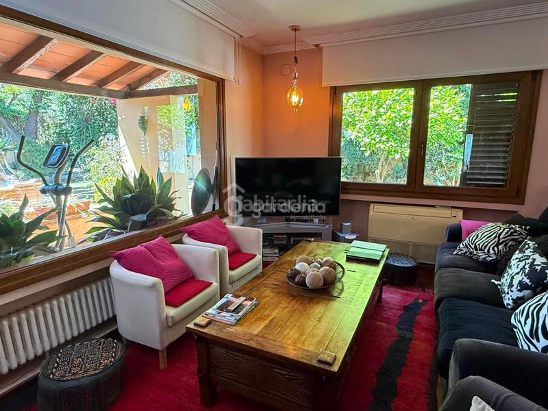 Foto 118f11e3-9598-4058-b1b2-f92396b08451. Chalet avec chauffage parking piscine dans Santa Eufemia Tomares