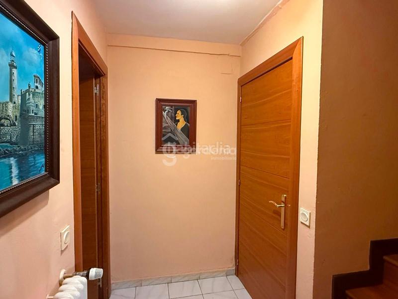 Foto 3f81ca95-ac95-4693-bcbc-4b65c851a080. Chalet avec chauffage parking piscine dans Santa Eufemia Tomares