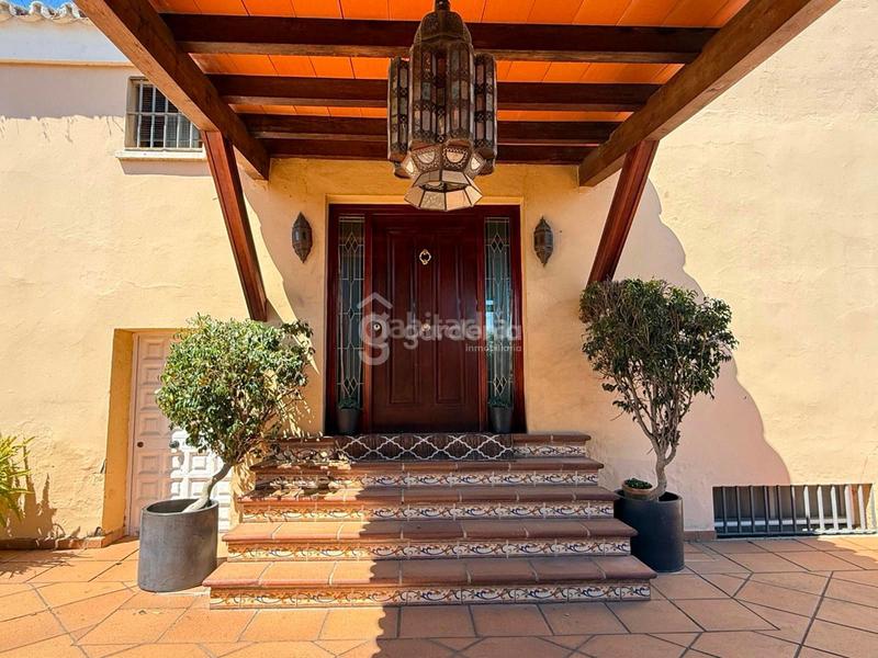 Foto 5bcd27c1-9c0e-4362-83d5-0f6908bbc7ec. Chalet avec chauffage parking piscine dans Santa Eufemia Tomares