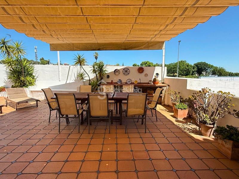 Foto 74d2a450-9aca-411d-865d-f817370af70a. Chalet avec chauffage parking piscine dans Santa Eufemia Tomares