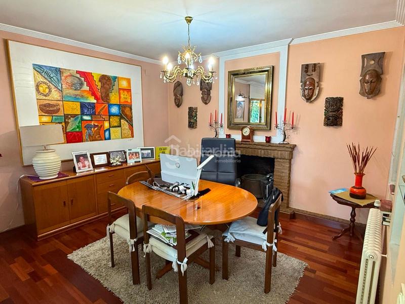 Foto a7e7bef9-6cf8-404c-b373-9c15282effe7. Chalet avec chauffage parking piscine dans Santa Eufemia Tomares