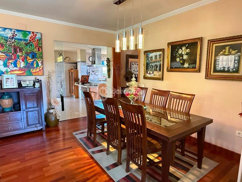 Foto e0133674-8eac-40f6-8f3a-10381426a60e. Chalet avec chauffage parking piscine dans Santa Eufemia Tomares