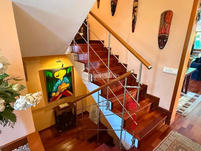 Foto e9aa0401-228b-46d5-b884-f44cb71cc5f1. Chalet avec chauffage parking piscine dans Santa Eufemia Tomares