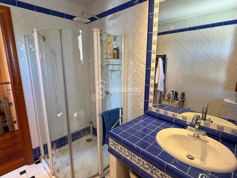 Foto f13edb54-ad51-4986-b5f3-ce42a2537bef. Chalet avec chauffage parking piscine dans Santa Eufemia Tomares