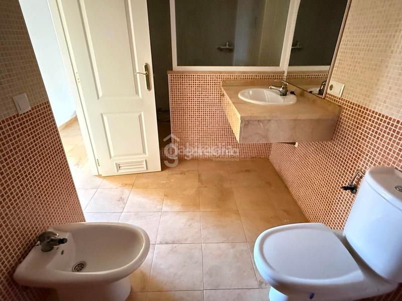 Foto 0a7b9efc-1f4e-4e50-af26-64a07c6dbb50. Casa  en venta con piscina comunitaria en Espartinas pueblo Espartinas