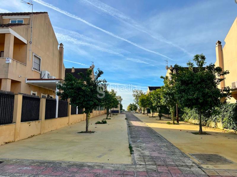 Foto 43645d0e-e6d9-4551-8240-1387dee58c12. Casa  en venta con piscina comunitaria en Espartinas pueblo Espartinas