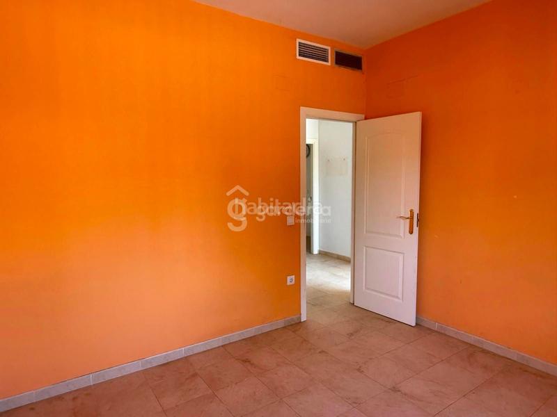 Foto 57c13726-3ace-4adc-afe2-5d14f6072eab. Casa  en venta con piscina comunitaria en Espartinas pueblo Espartinas