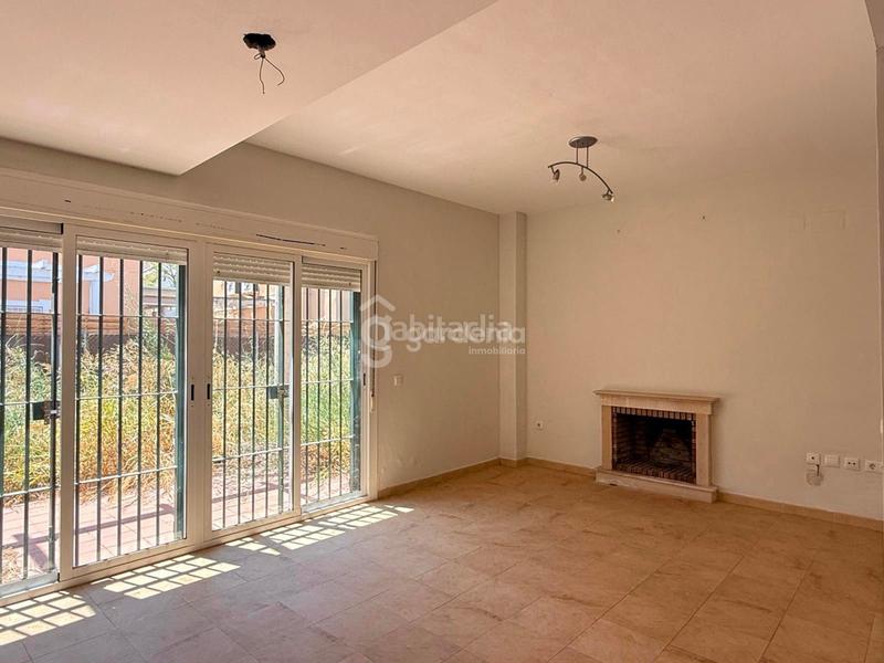 Foto 81bae711-34bd-4921-a458-fb48a0311774. Casa  en venta con piscina comunitaria en Espartinas pueblo Espartinas