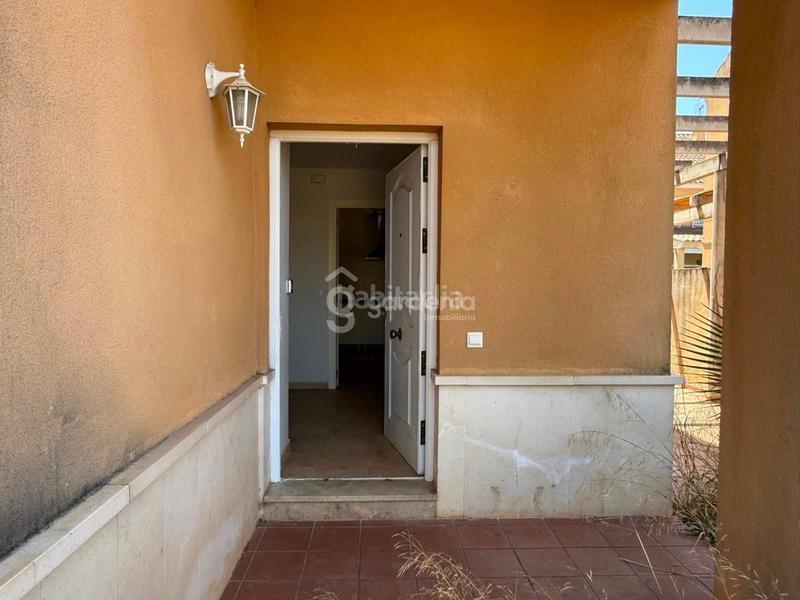 Foto 93119205-cee9-4aab-a8e0-2c41ba94e9ab. Casa  en venta con piscina comunitaria en Espartinas pueblo Espartinas