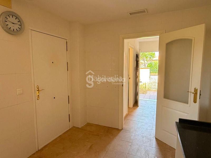 Foto 94fc3706-53cf-46c5-8c19-9e65de3cf6de. Casa  en venta con piscina comunitaria en Espartinas pueblo Espartinas