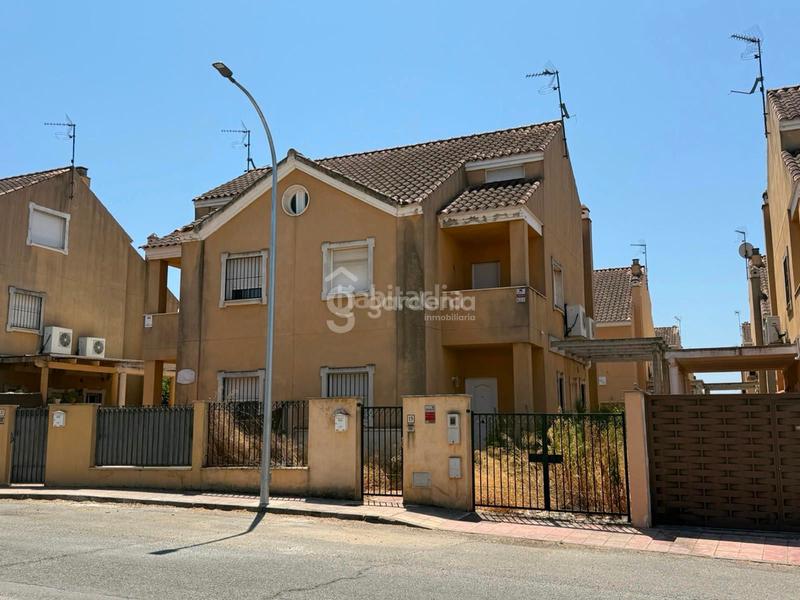 Foto 9c7d1949-f995-4226-8202-4c0bac2a868c. Casa  en venta con piscina comunitaria en Espartinas pueblo Espartinas