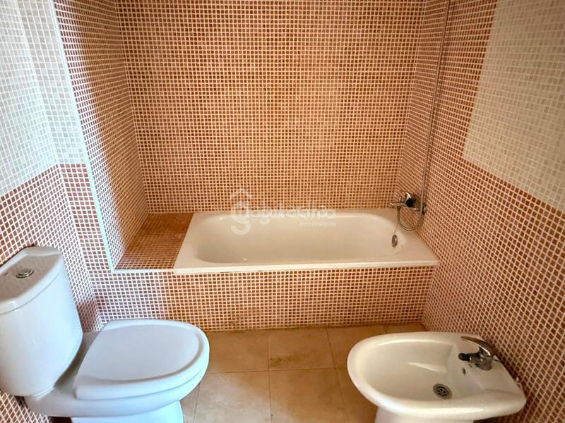 Foto c386b350-bf05-4f1a-aeb7-2e7344e32f85. Casa  en venta con piscina comunitaria en Espartinas pueblo Espartinas