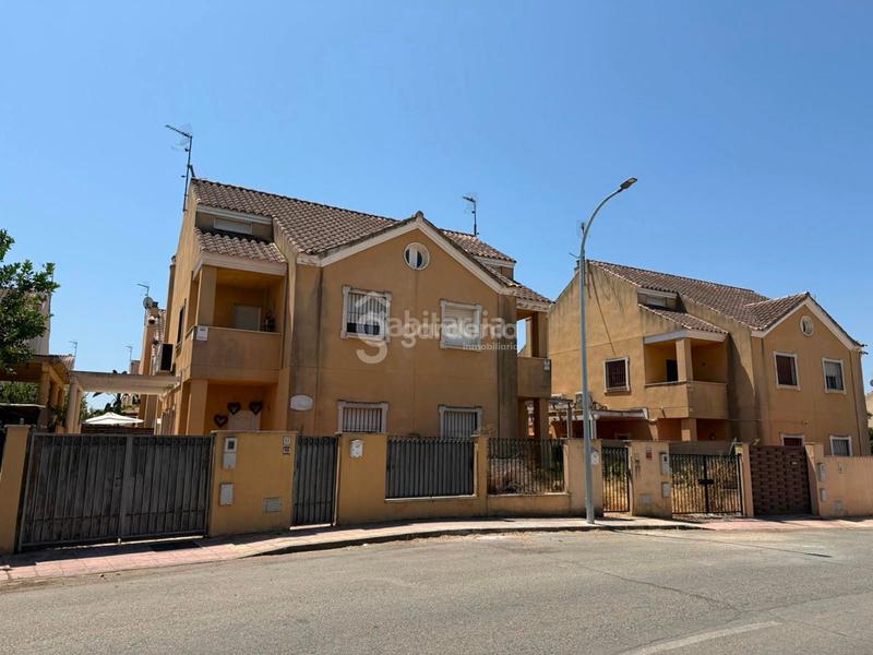 Foto f7532acc-2465-400a-8299-b5312b964eb7. Casa  en venta con piscina comunitaria en Espartinas pueblo Espartinas
