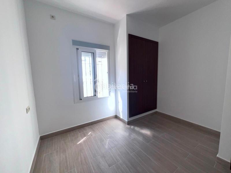 Foto a4e1b5ea-28ee-4843-b180-b7c0225a11b6. Alquiler piso  bajo en zona miraflores. en Cruz Roja Sevilla
