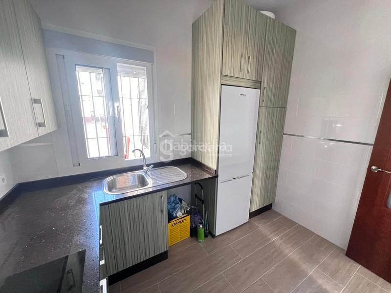 Foto d8a98605-4a50-4084-9b30-23ac2f3bbb45. Alquiler piso  bajo en zona miraflores. en Cruz Roja Sevilla