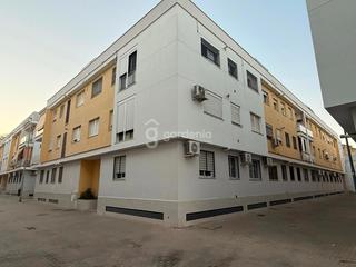 Pis  Batan. En coria del rio