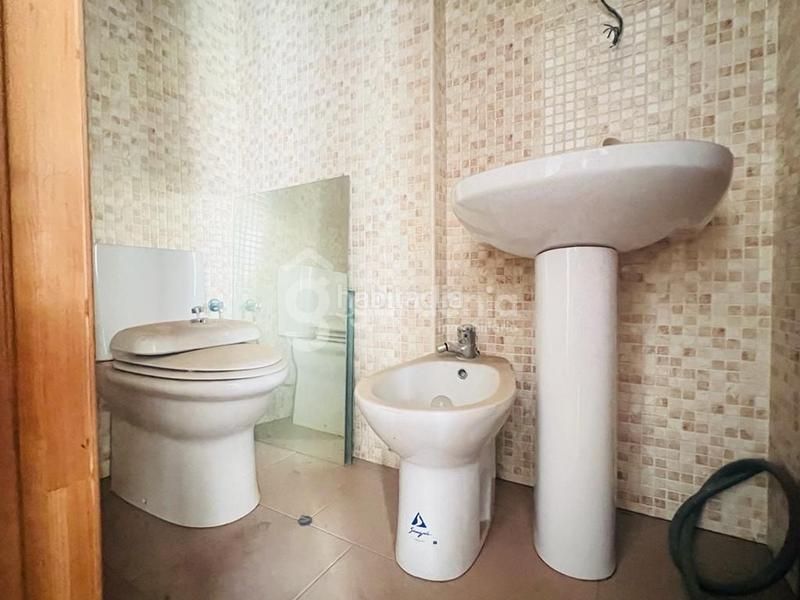 Foto 077a5d06-7d23-4891-b504-7bfa416d055c. Haus mit parking in Coria del Río