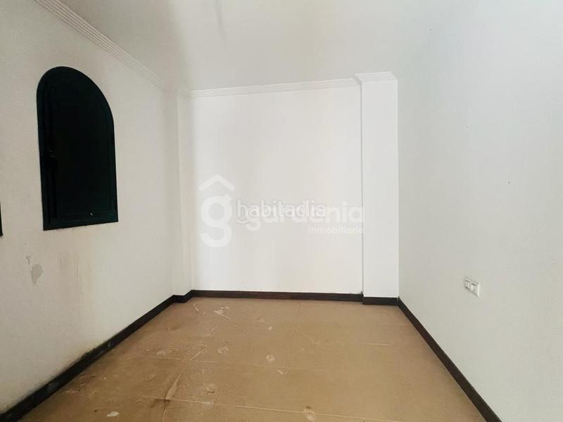 Foto 29661b5c-8c8b-40ea-ba7c-ea7a77a65e79. Haus mit parking in Coria del Río