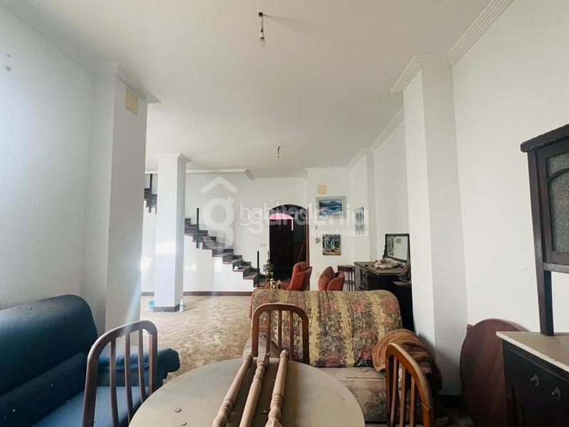 Foto 3b09f1cb-9e02-42f2-b34c-d824b9e1516c. Haus mit parking in Coria del Río