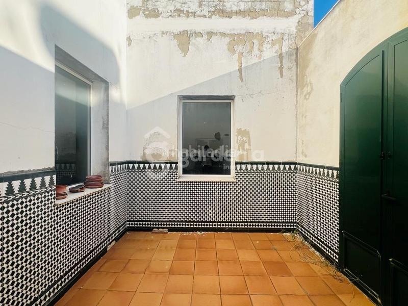 Foto 429df232-dc8b-418e-bce5-6c74f608fef3. Haus mit parking in Coria del Río