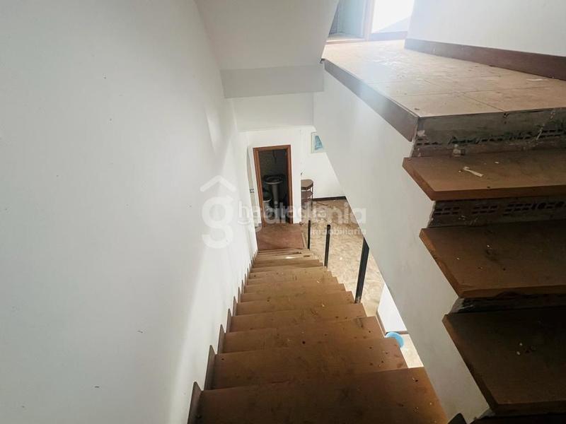 Foto 4317878f-cf3d-415e-9fb8-9c2d1365fc8c. Haus mit parking in Coria del Río