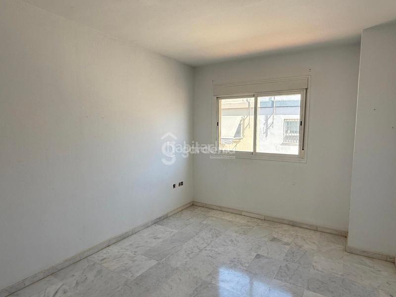 Foto 07661b1d-4a78-4c18-8b19-63a059dd87fa. Casa a schiera in Espartinas pueblo Espartinas