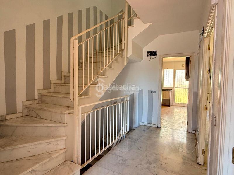 Foto 258b748a-3102-47aa-b277-afe2f4a10a3c. Casa a schiera in Espartinas pueblo Espartinas