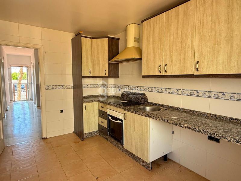 Foto 9c22f81b-70be-40ef-a710-e0dd4e7b1dd3. Casa a schiera in Espartinas pueblo Espartinas