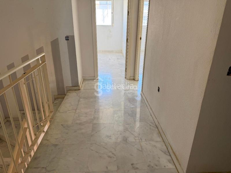 Foto c80eb6eb-151d-4d46-a3cb-1366882df52d. Casa a schiera in Espartinas pueblo Espartinas