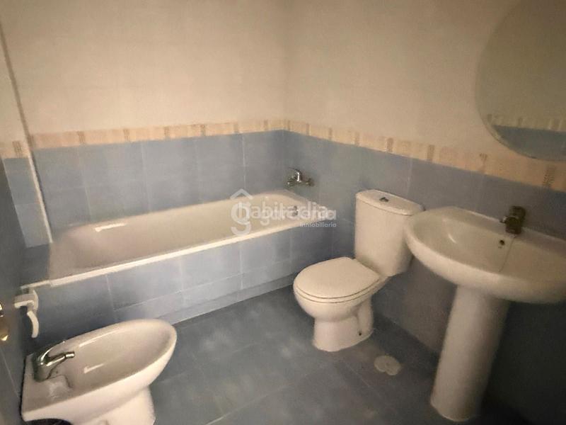 Foto e10cefd6-2bf9-4e5e-850e-ce125d886187. Casa a schiera in Espartinas pueblo Espartinas