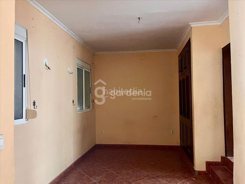 Foto b8c0e460-9ebb-40d7-88d9-5a2c494e2a34. Casa a Morón de la Frontera