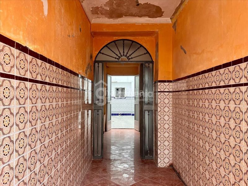 Foto ceb978b0-fabd-4260-af9a-24ae5d68c961. Casa a Morón de la Frontera
