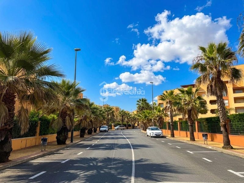 Foto b1c799c5-c737-4d7d-b4d0-e020c94d9e47. Pis amb aparcament piscina a Isla Canela Ayamonte