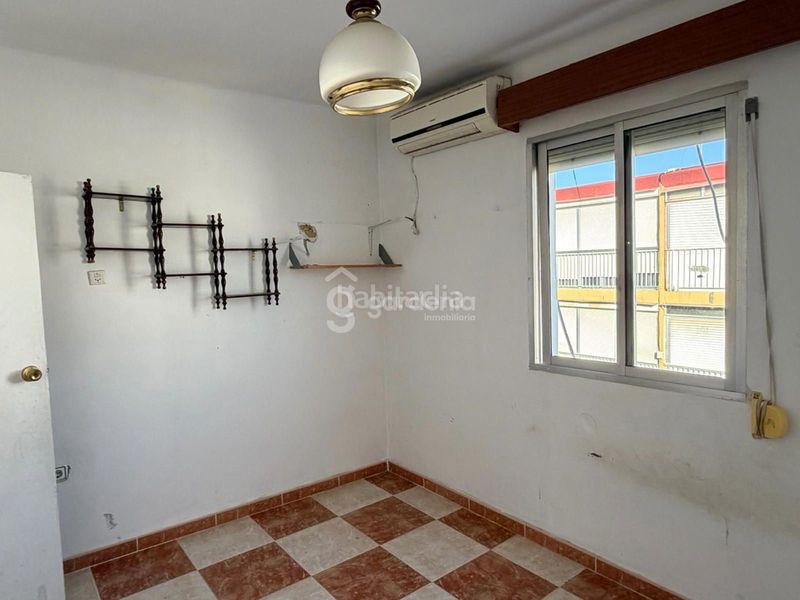 Foto 1ce891ca-309d-4372-b6f4-387a1bfb178f. Pis a Cruz Roja Sevilla