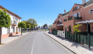 Casa adossada a Escogedoras